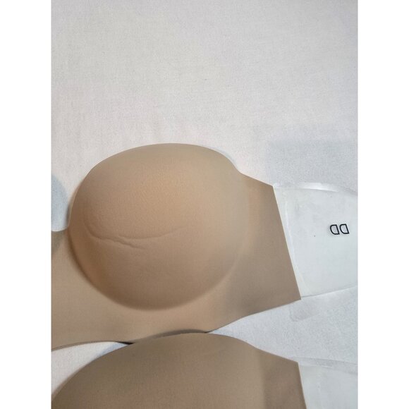 Backless, Strapless Adhesive‎ bras in beige size C & size DD - Picture 11 of 12